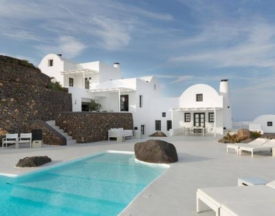 Perfect Holiday in Oia